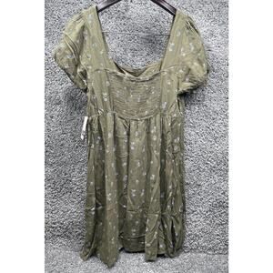 Women's So Goods For Life Floral Puff Sleeve Peplum Blouse Green L Short Sleeve